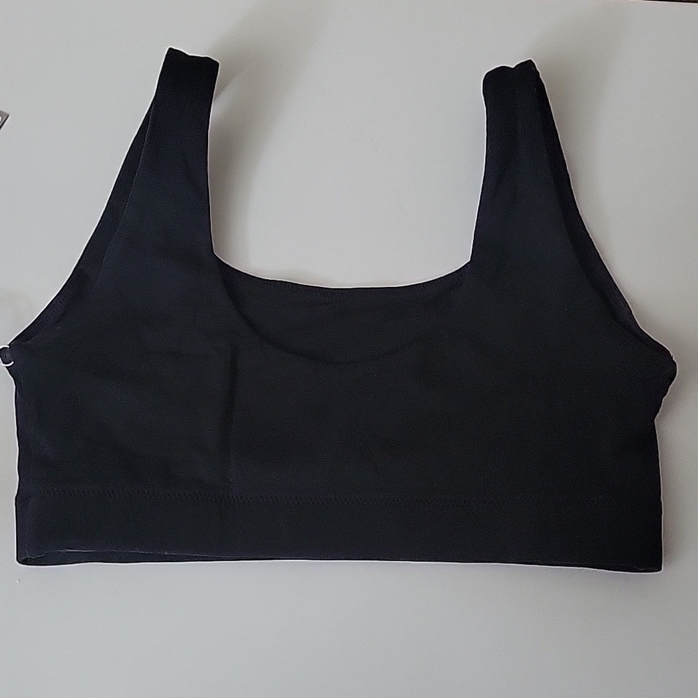 Everlane The Tank Bra in Black•XS - Picture 11 of 11